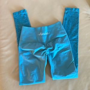 Alphalete Women’s Ombre Aplify Leggings Ocean